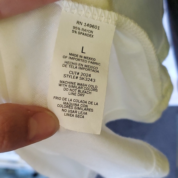 Open Back White Tank Top - Picture 5 of 8